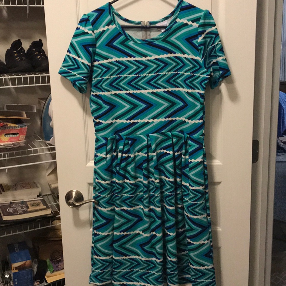 LuLaRoe Amelia dress - VGUC